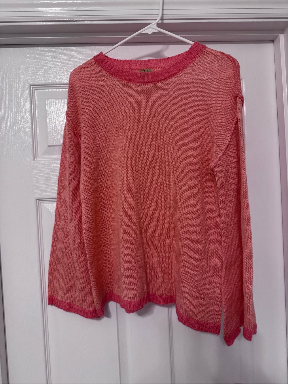 Lightweight Coral Knit Sweater